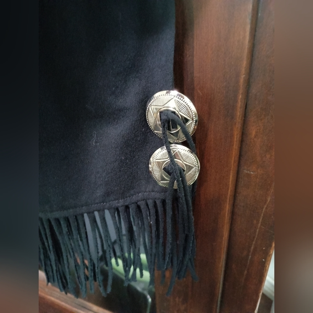 Vintage Set 411 Sportswear Black Fringe Top and Skirt with Button Accents_Med - Picture 9 of 11